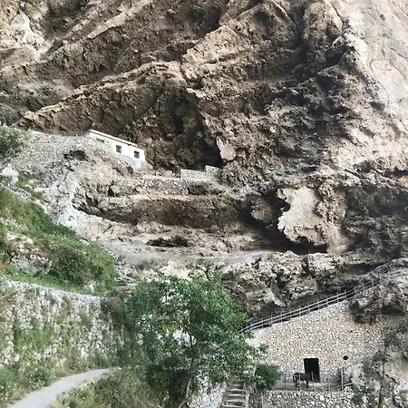 Coastal Cliff, Amalfi 2 * Pianillo