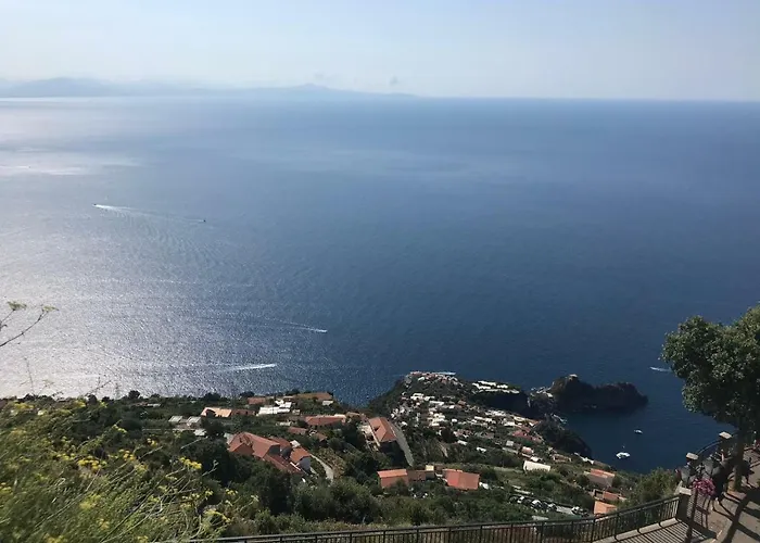 Апартаменты Coastal Cliff, Amalfi 2 *